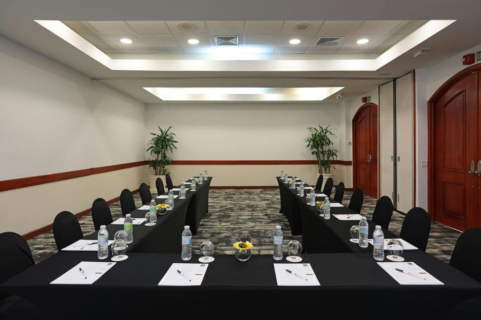 Four Points By Sheraton Santo Domingo Dış mekan fotoğraf